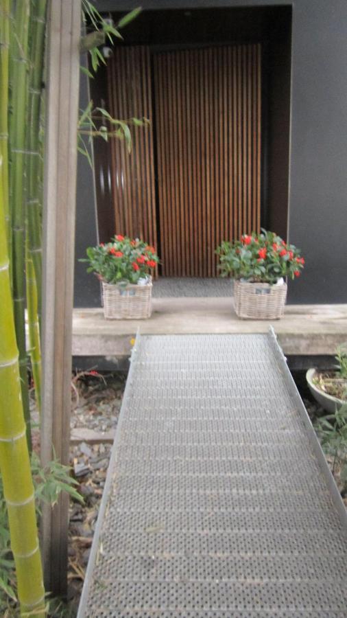 Le 46 Bed & Breakfast Tongeren Bagian luar foto